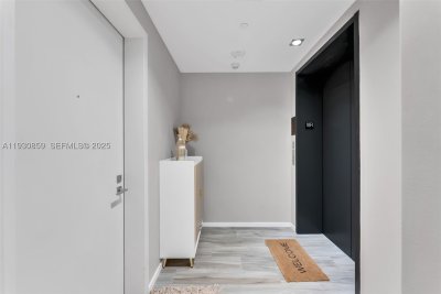 Comprar apartamento en SLS Lux Brickell 1805