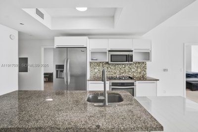 Comprar apartamento no Marina Blue 2904