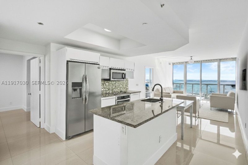 Condo for sale at Marina Blue 2904
