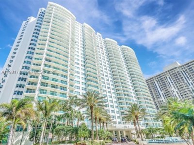 Hamptons South Apt #903