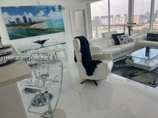 Alquiler de apartamento en La Perla 2507