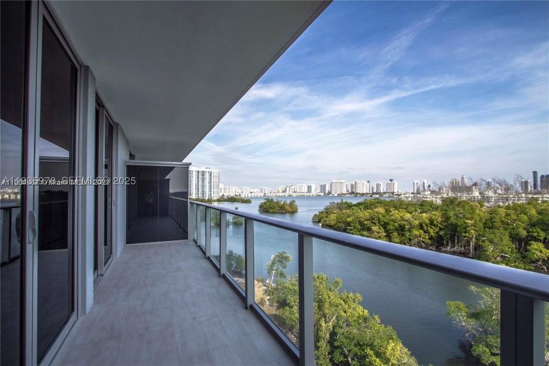 Comprar apartamento en The Harbour 719