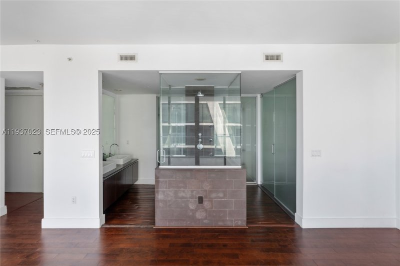 Condo for sale at Ten Museum Park 4108