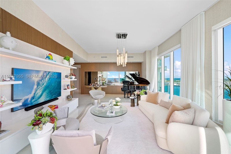 Condo for sale at Asia on Brickell 2004