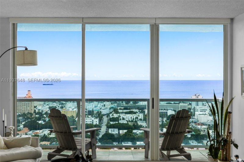 Condo for sale at Floridian 3006