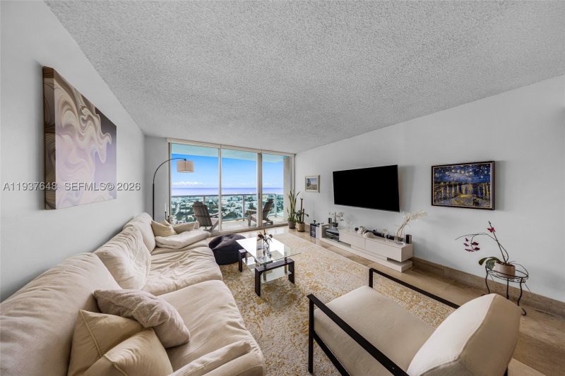 Condo for sale at Floridian 3006