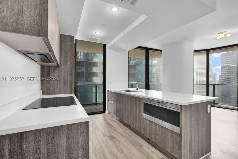 Comprar apartamento en SLS Lux Brickell 2405