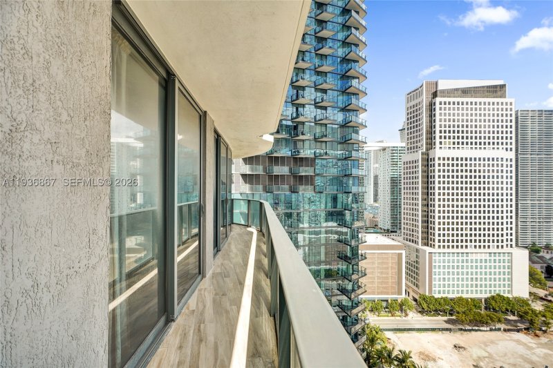 Comprar apartamento en SLS Lux Brickell 2405