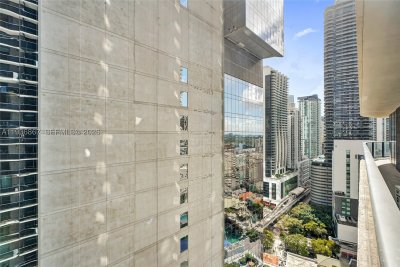 Comprar apartamento en SLS Lux Brickell 2405