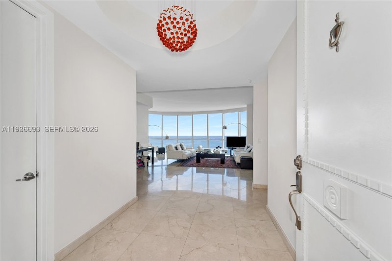 Comprar apartamento no Trump Palace 1609