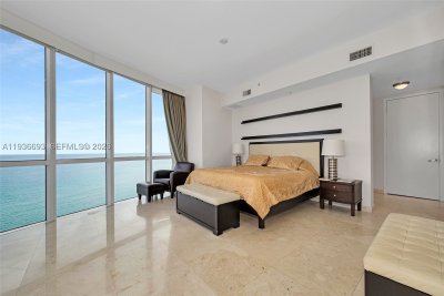 Comprar apartamento no Trump Palace 1609