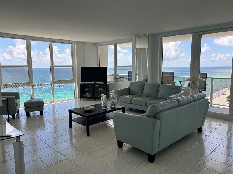 Alquiler de apartamento en Alexander Towers 1514