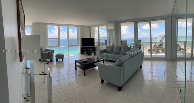Alquiler de apartamento en Alexander Towers 1514