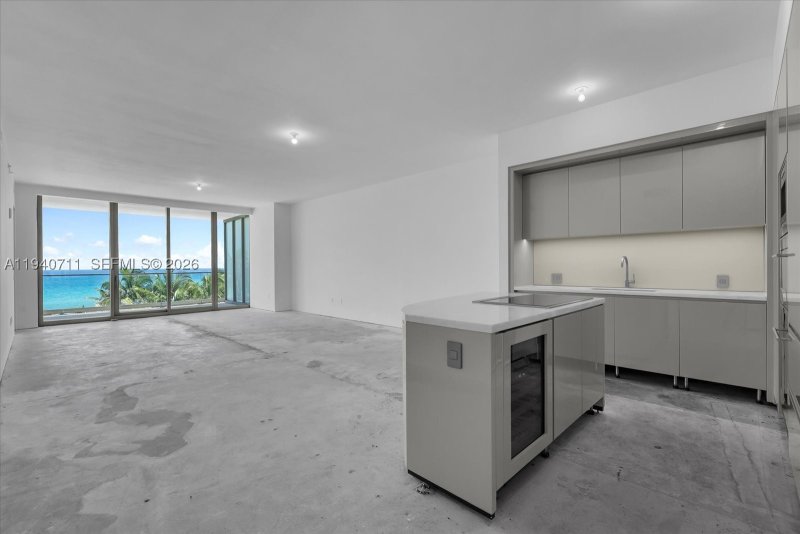 Condo for sale at Residences by Armani / Casa 302