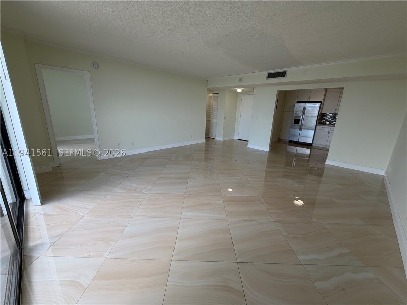 Apartment for rent at Sailboat Cay 710