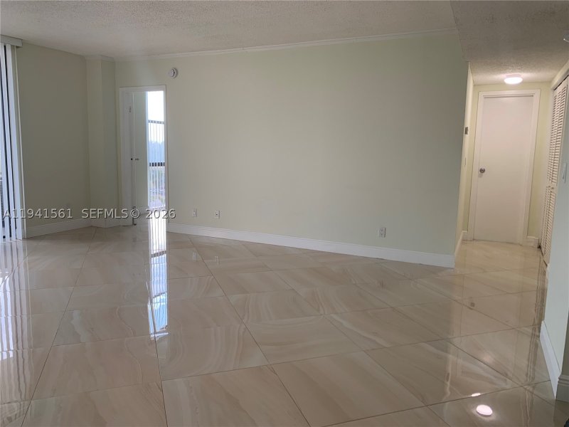 Apartment for rent at Sailboat Cay 710