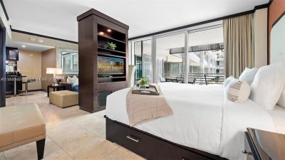 Aluguel de apartamento no De Soleil / Z Hotel 327