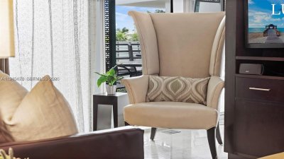 Aluguel de apartamento no De Soleil / Z Hotel 327