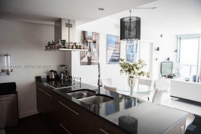 Comprar apartamento no Icon Brickell Tower II 3805
