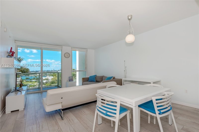 Property photo # 0