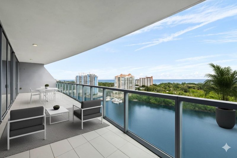 Condo for sale at Aqua Blu 1402