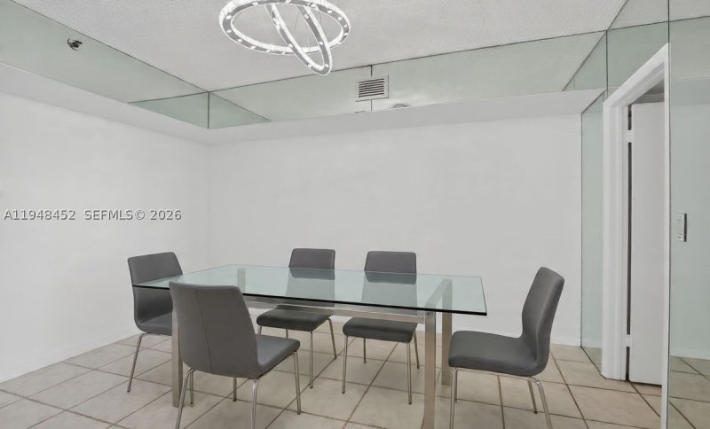 Condo for sale at Hamptons West 405
