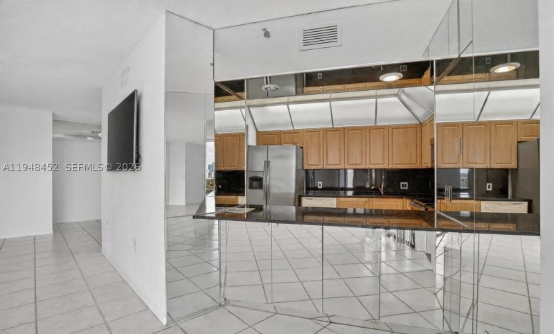 Condo for sale at Hamptons West 405