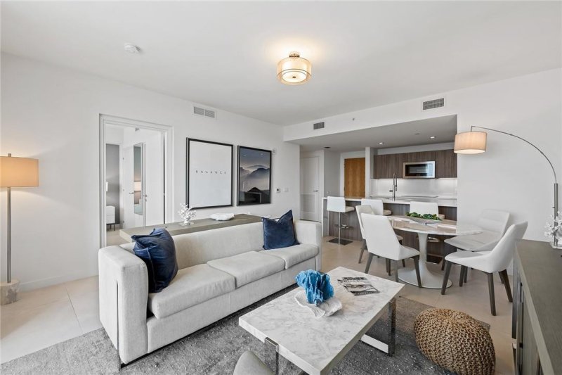Condo for sale at Tiffany House 614