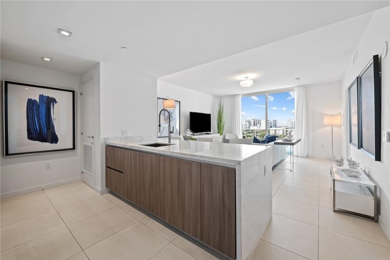 Condo for sale at Tiffany House 614