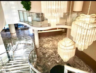 Comprar apartamento en Carriage House Miami Beach 1412