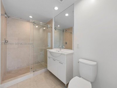 Comprar apartamento no Icon Brickell Tower II 1801