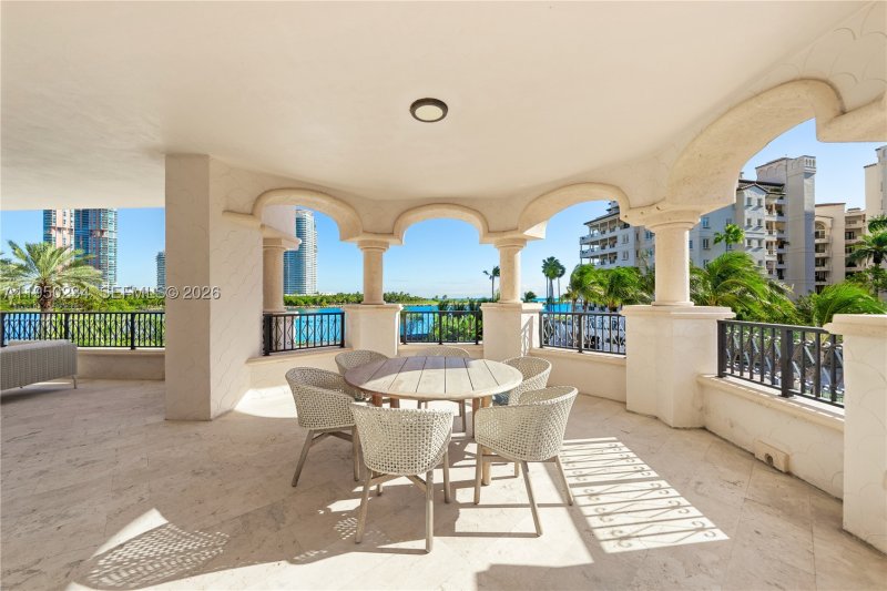 Condo for sale at Palazzo Del Mare 7124