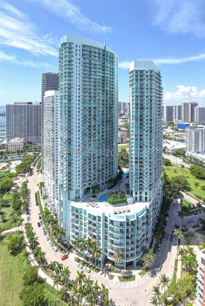 Condo for sale at Quantum