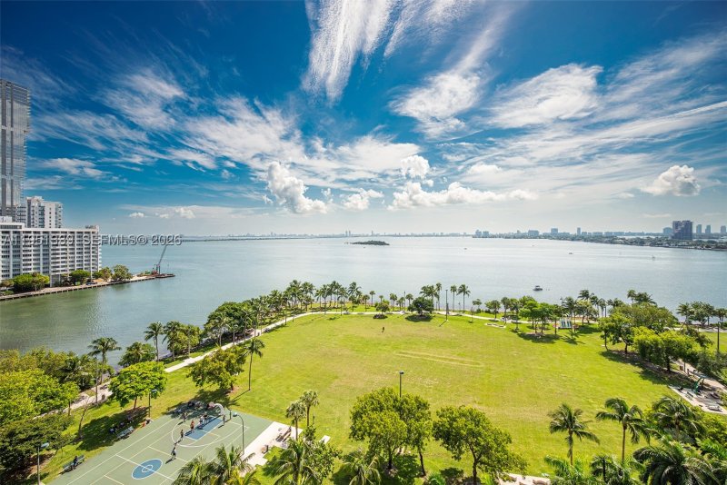 Condo for sale at Quantum