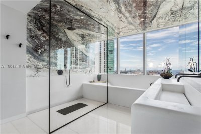 Comprar apartamento en Paramount Miami WorldCenter 3411