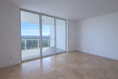 Comprar apartamento no One Fifty One at Biscayne 1607