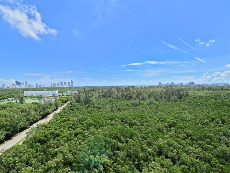 Condo for sale at One Fifty One at Biscayne 1607