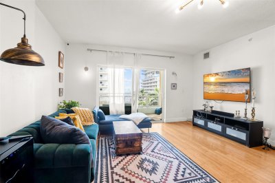 Bahia Biscayne Apt #503