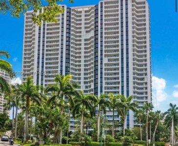 Comprar apartamento en North Tower at The Point 507