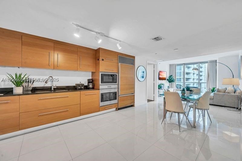 Condo for sale at Icon Brickell Viceroy 1711