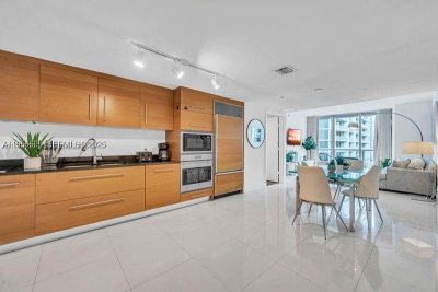 Comprar apartamento no Icon Brickell Viceroy 1711
