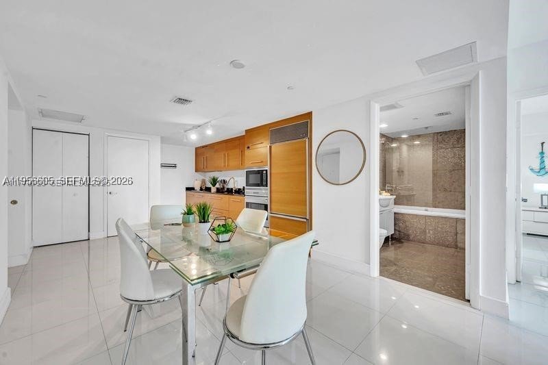 Condo for sale at Icon Brickell Viceroy 1711