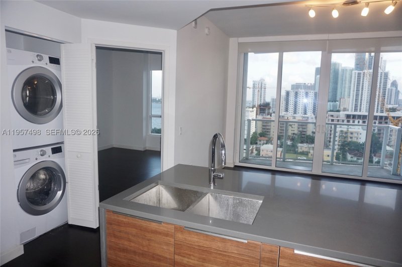 Comprar apartamento en The Crimson Miami 1706