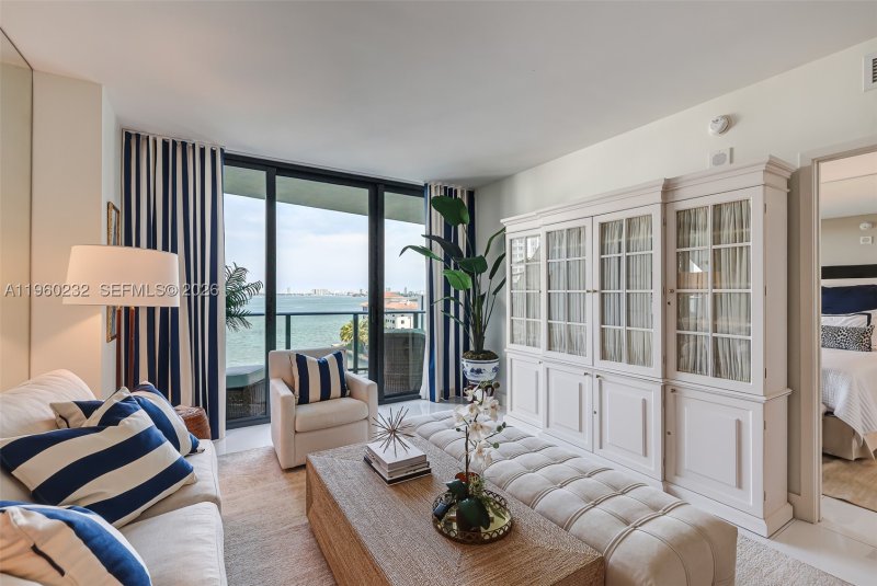 Condo for sale at Icon Bay 704