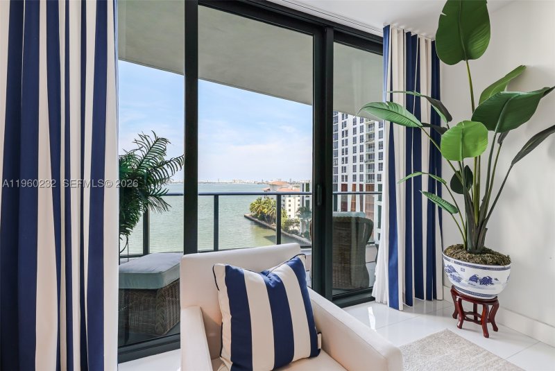 Condo for sale at Icon Bay 704