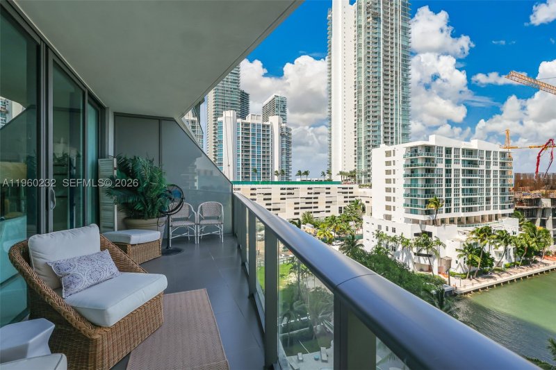 Condo for sale at Icon Bay 704