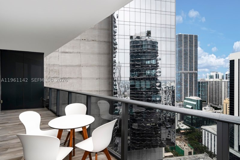 Comprar apartamento en SLS Lux Brickell 3803