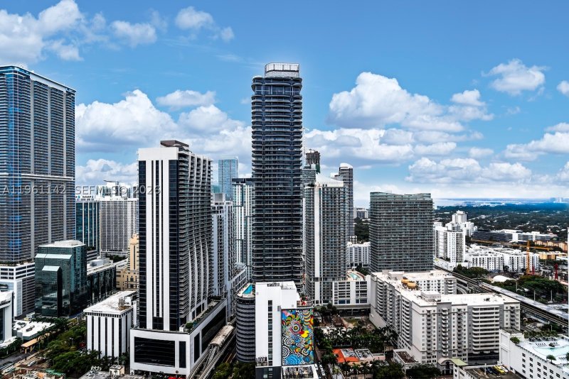 Comprar apartamento en SLS Lux Brickell 3803