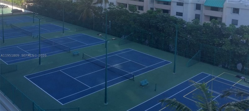 Condo for sale at Brickell Bay Club 602