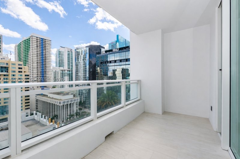 Condo for sale at The Bond 1706